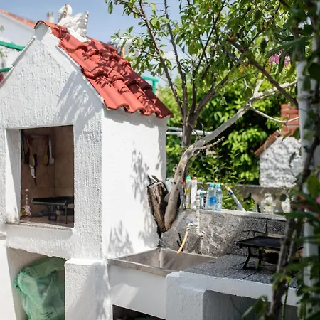 Rab Oasis Retreat - 3 Bedroom Apartment