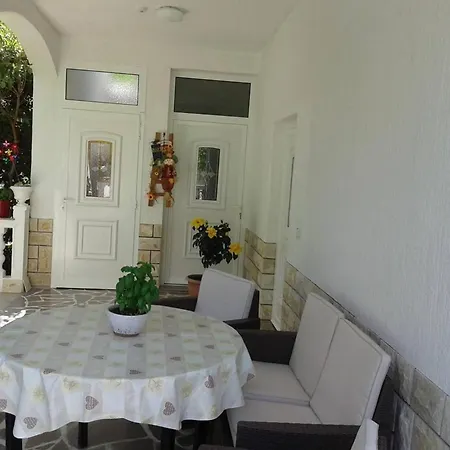 Rab Oasis Retreat - 3 Bedroom Apartment