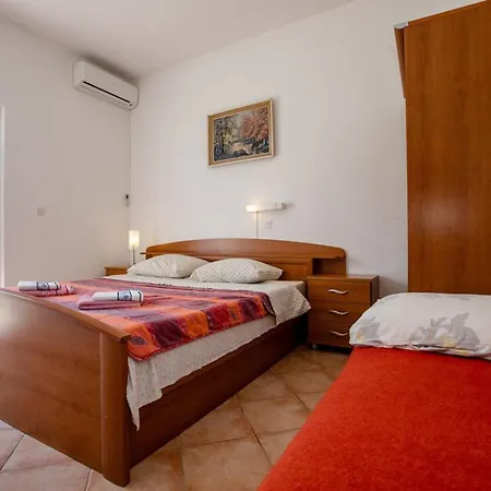 شقة Rab Oasis Retreat - 3 Bedroom *