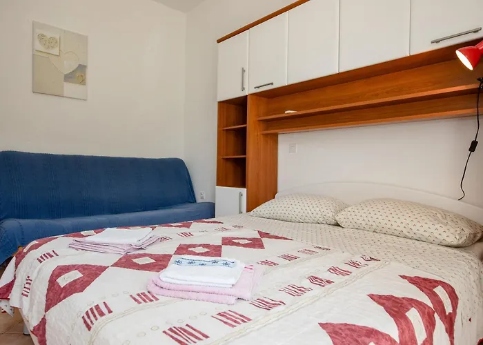 Rab Oasis Retreat - 3 Bedroom Apartman