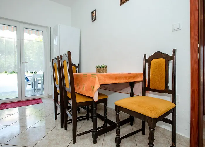 شقة Rab Oasis Retreat - 3 Bedroom